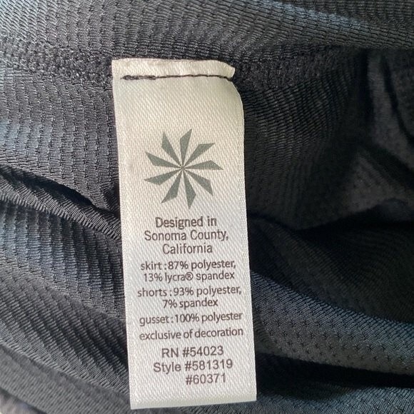 Athleta Swagger Tennis Skirt Skort Black with Blue Floral Print Tiered Ruffle - Picture 9 of 15